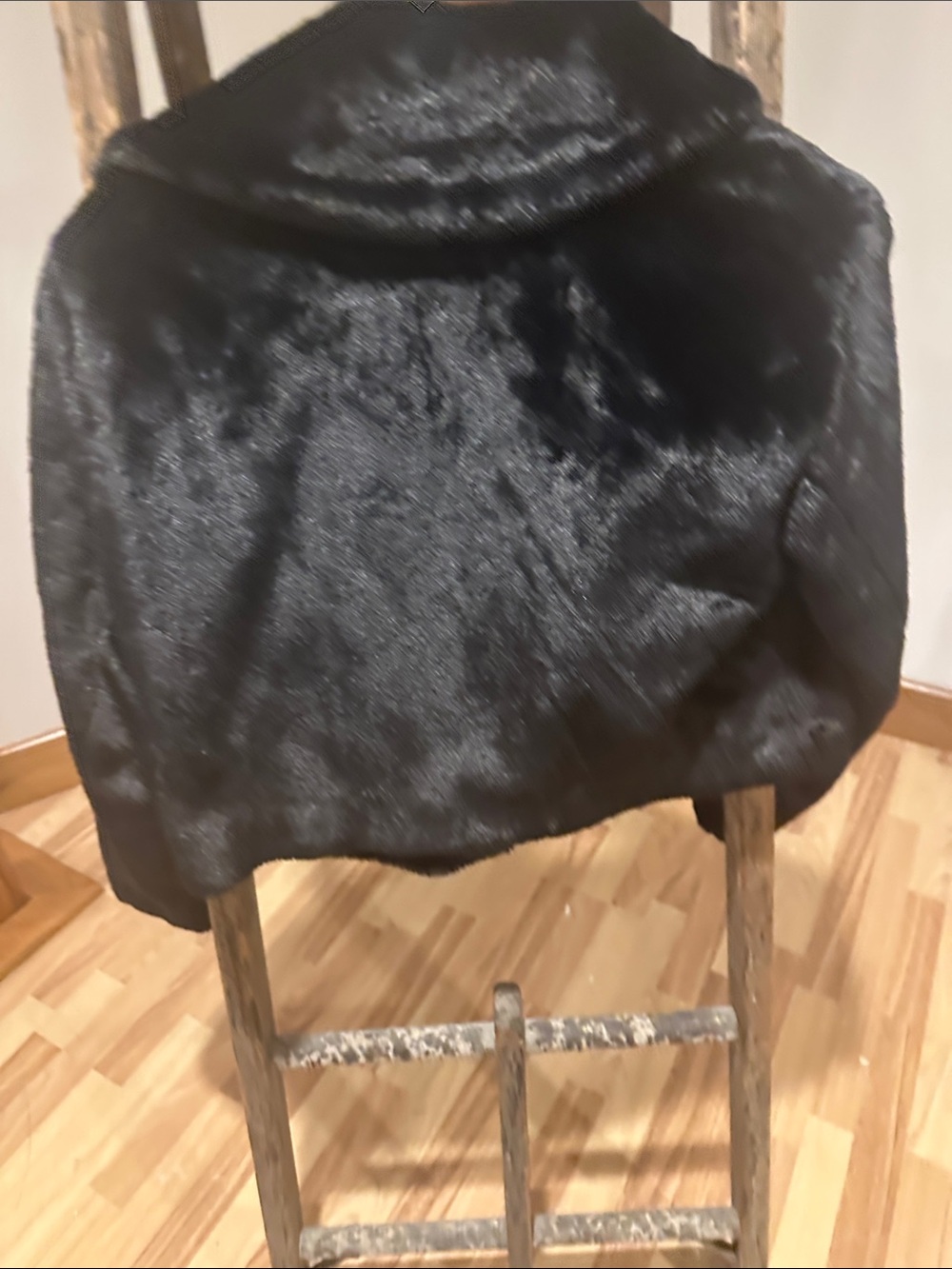 Banana Republic Factory Black Plush Faux-Fur Cropped Jacket - Picture 4 of 4